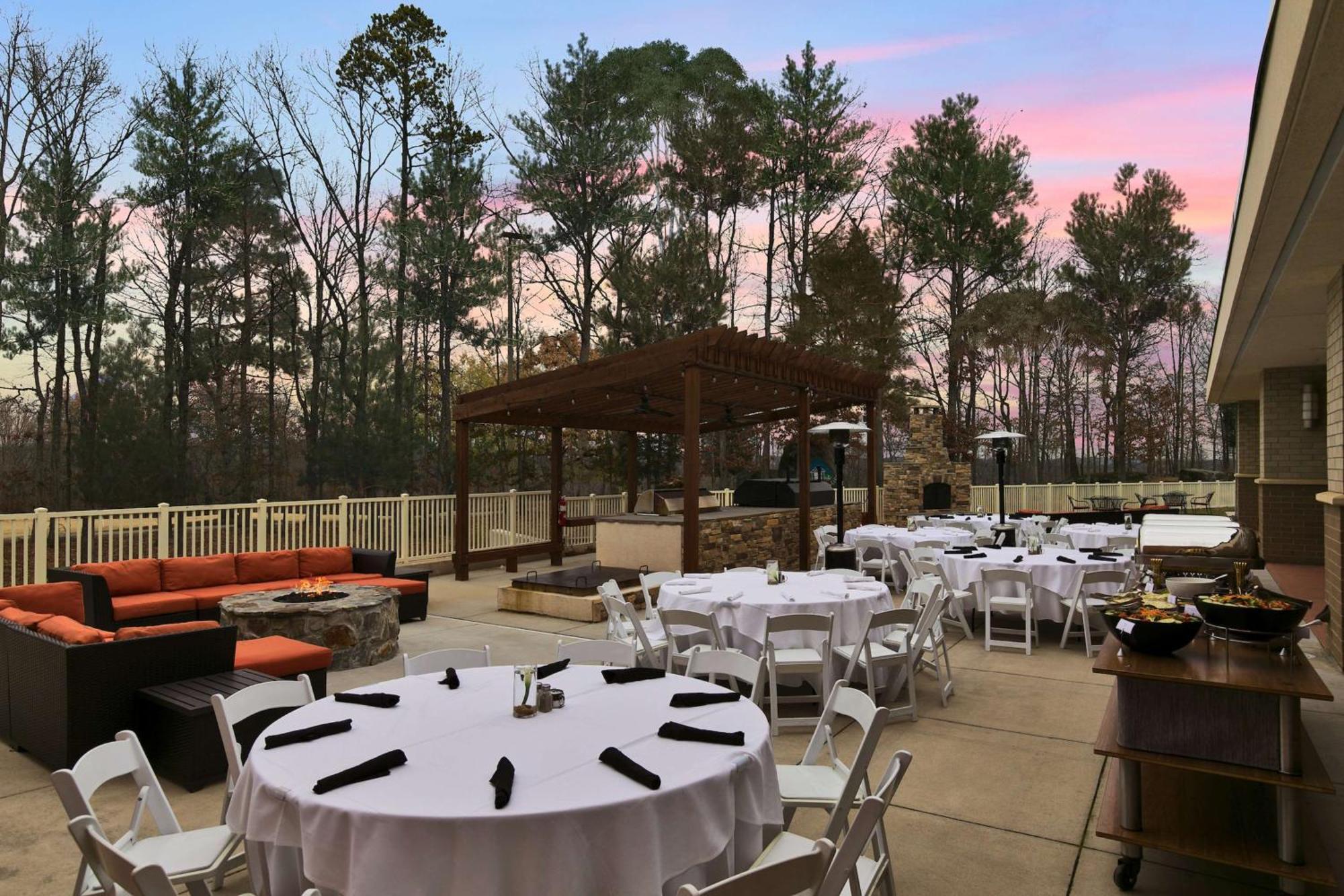 Embassy Suites By Hilton Charlotte Concord Golf Resort & Spa Bagian luar foto